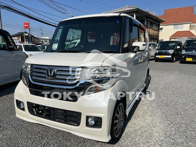 HONDA N-BOX CUSTOM