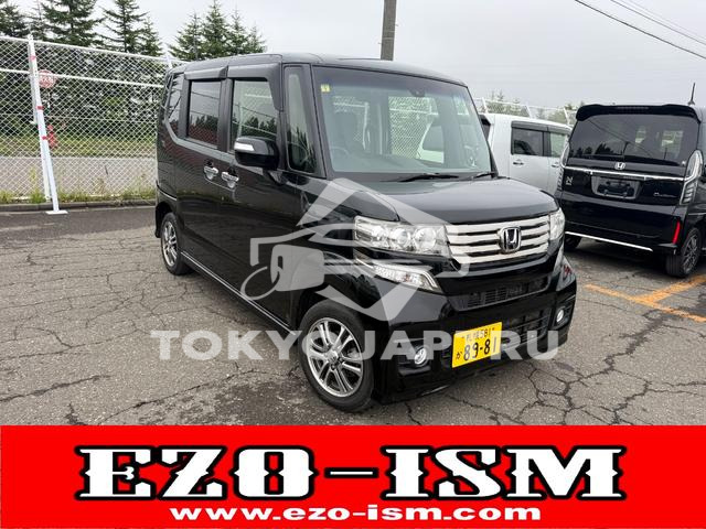 HONDA N-BOX CUSTOM