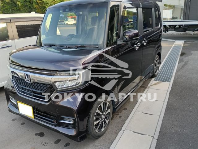 HONDA N-BOX CUSTOM