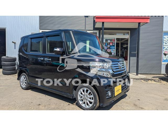 HONDA N-BOX CUSTOM