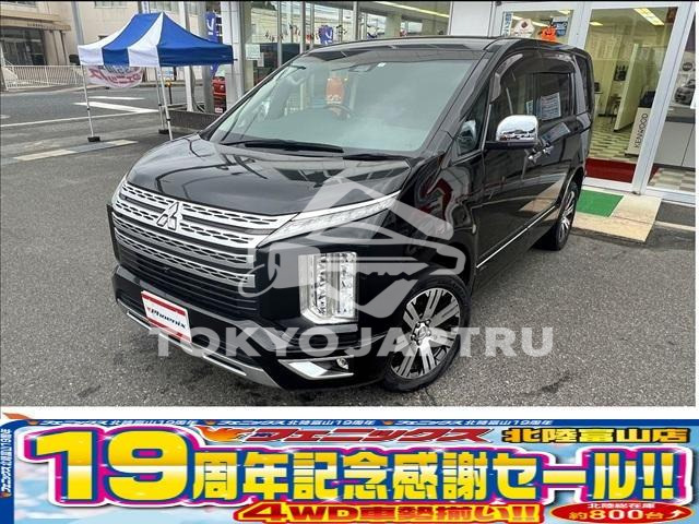MITSUBISHI DELICA D:5