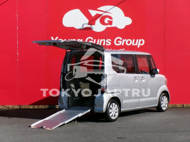 HONDA N-BOX PLUS