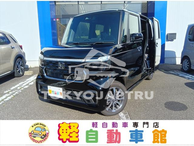 HONDA N-BOX CUSTOM