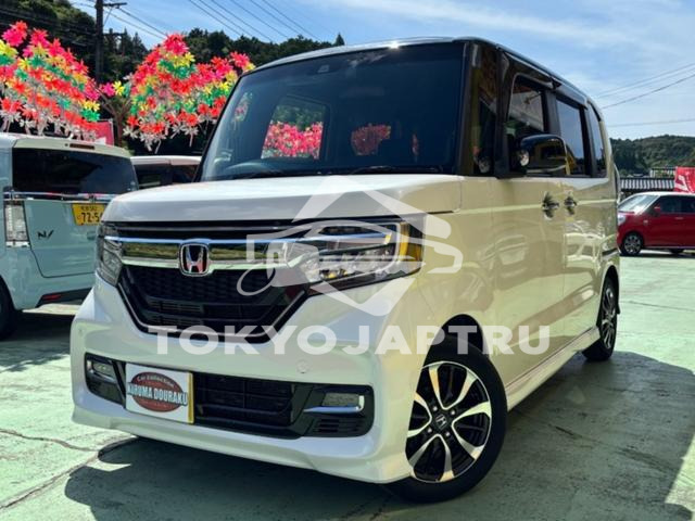HONDA N-BOX CUSTOM