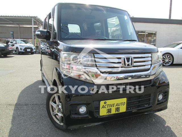HONDA N-BOX CUSTOM