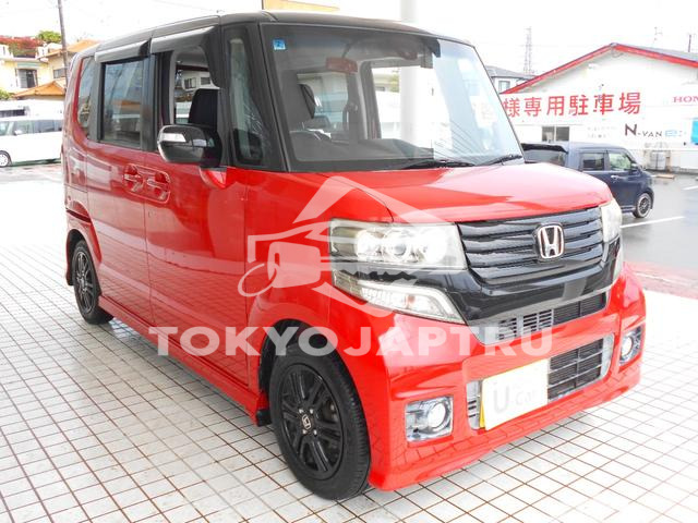 HONDA N-BOX CUSTOM