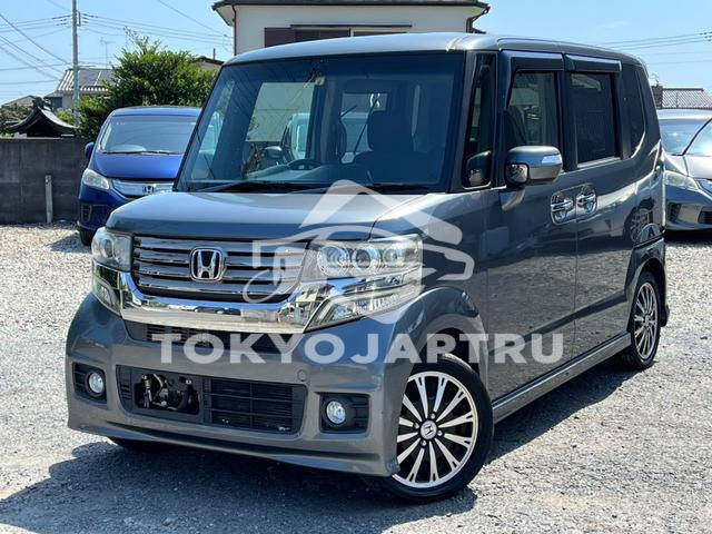 HONDA N-BOX CUSTOM