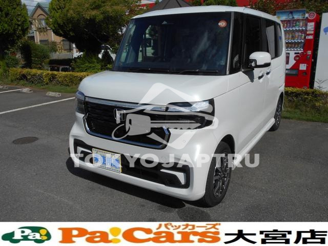 HONDA N-BOX CUSTOM