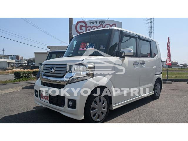 HONDA N-BOX CUSTOM