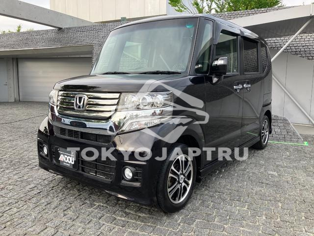 HONDA N-BOX CUSTOM