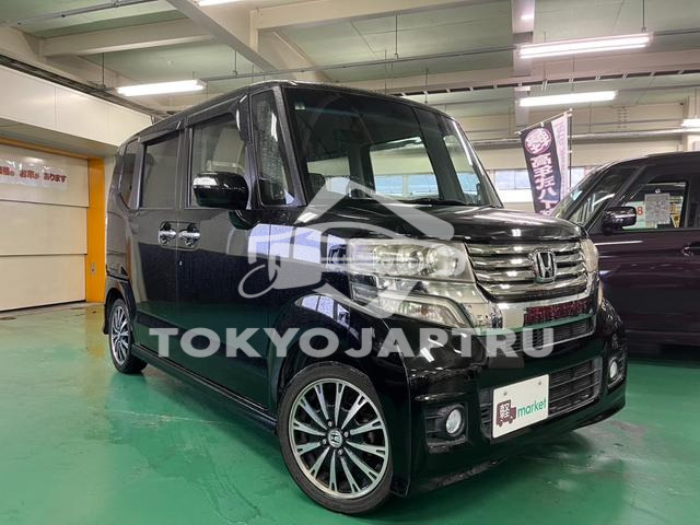 HONDA N-BOX CUSTOM
