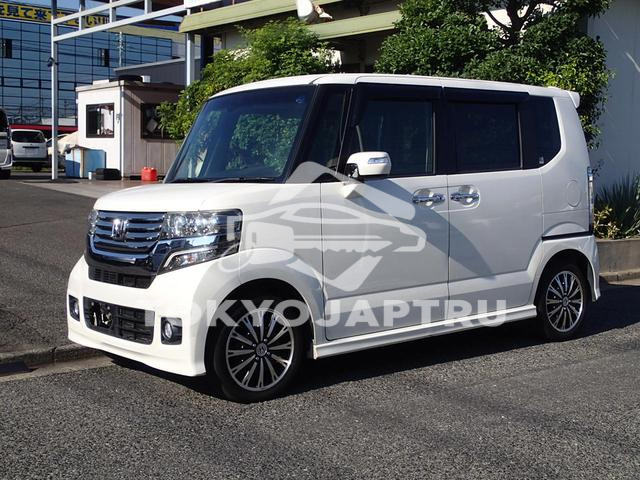 HONDA N-BOX CUSTOM