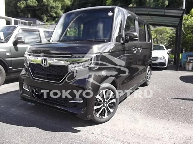 HONDA N-BOX CUSTOM