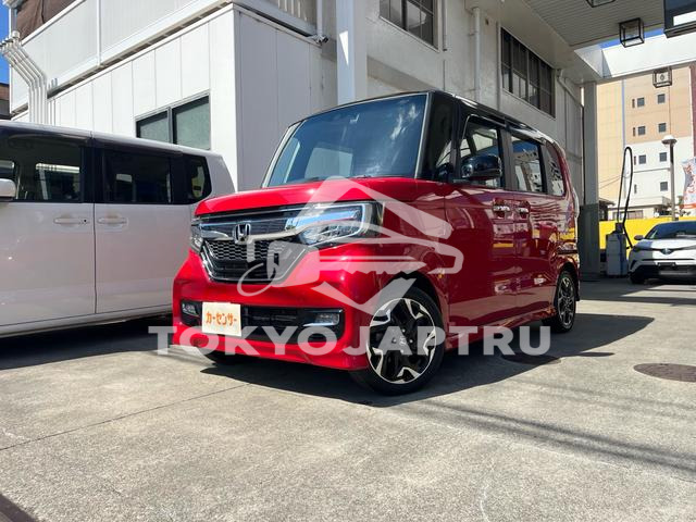 HONDA N-BOX CUSTOM
