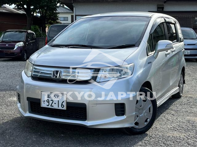 HONDA FREED SPIKE HYBRID