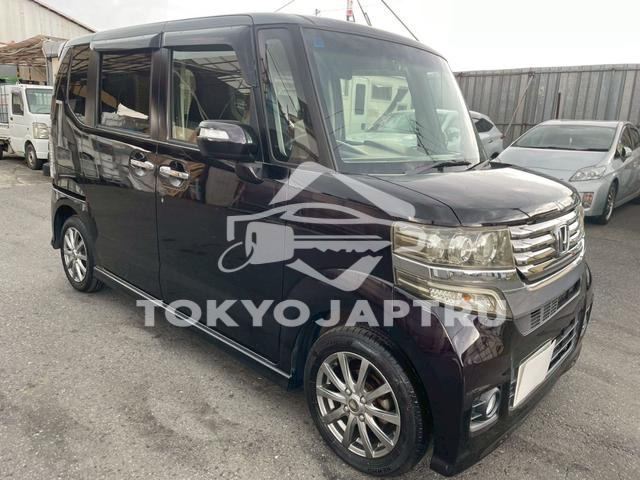 HONDA N-BOX CUSTOM
