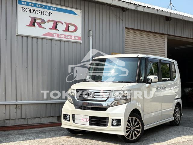 HONDA N-BOX CUSTOM