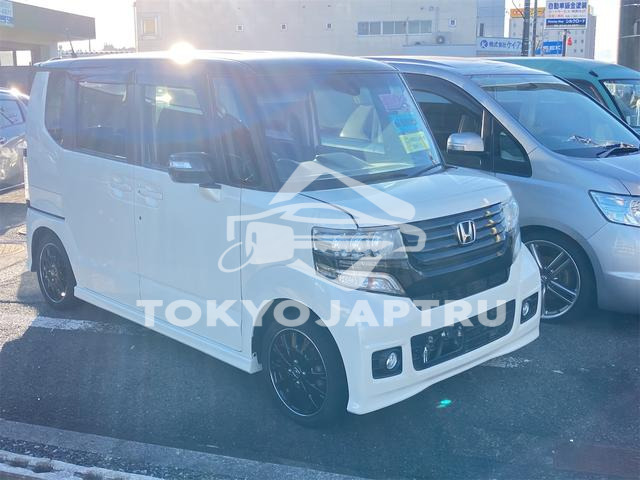 HONDA N-BOX CUSTOM