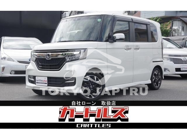 HONDA N-BOX CUSTOM