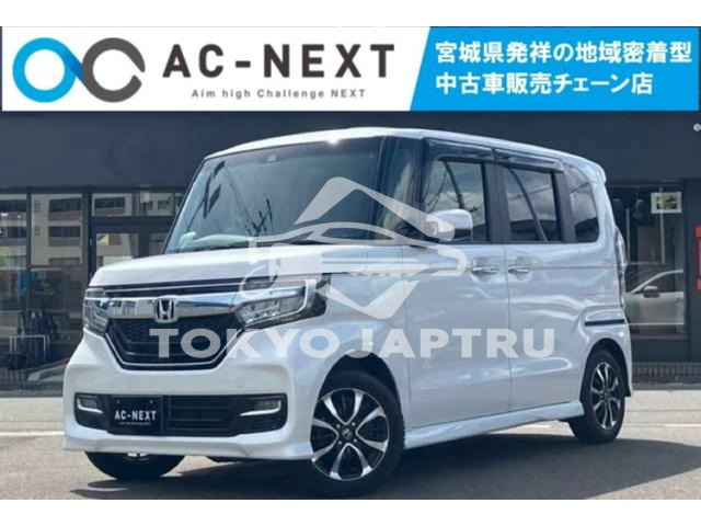 HONDA N-BOX CUSTOM