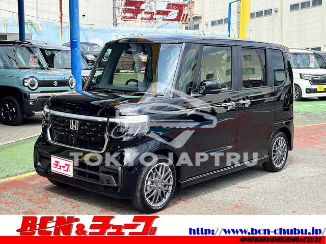 HONDA N-BOX CUSTOM