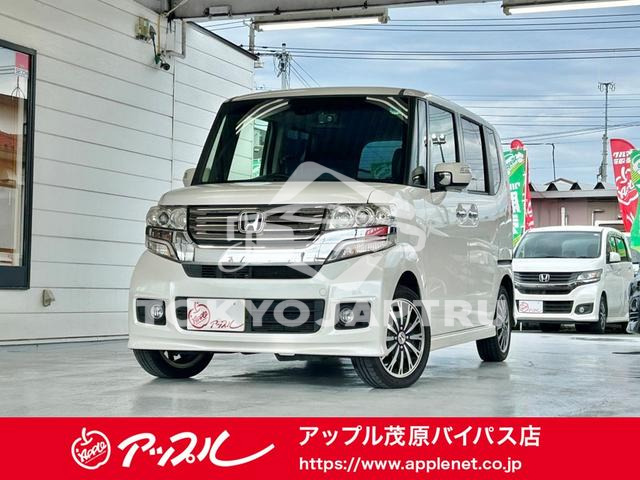 HONDA N-BOX CUSTOM