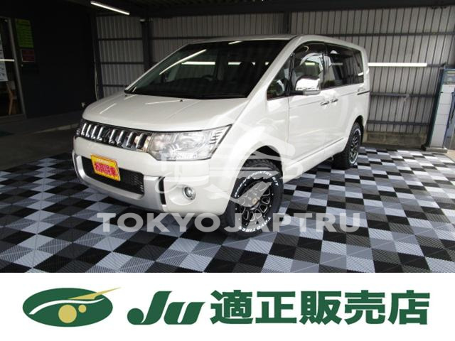 MITSUBISHI DELICA D:5