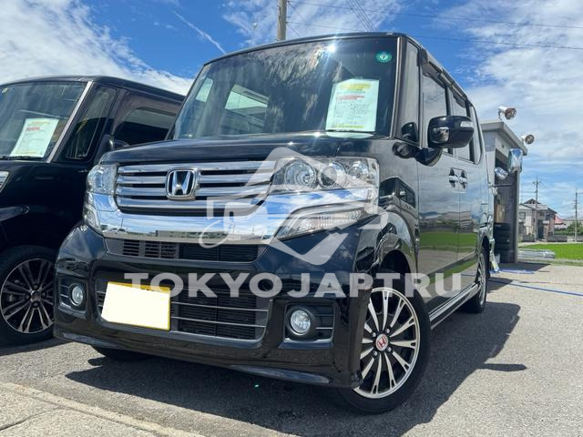 HONDA N-BOX CUSTOM