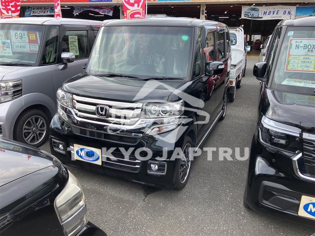 HONDA N-BOX CUSTOM