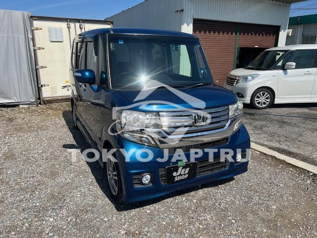 HONDA N-BOX CUSTOM