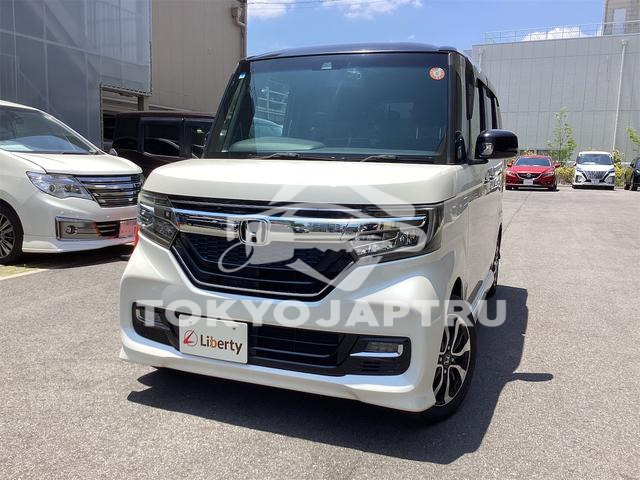 HONDA N-BOX CUSTOM