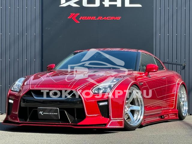 NISSAN GT-R