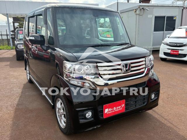 HONDA N-BOX CUSTOM