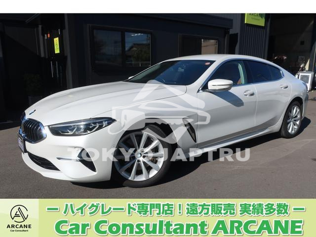 BMW 8 SERIES