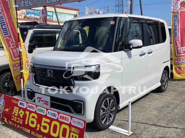 HONDA N-BOX CUSTOM