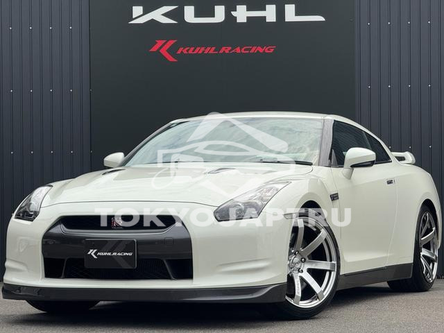 NISSAN GT-R