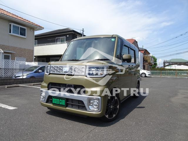 DAIHATSU WAKE