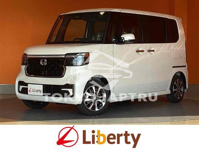 HONDA N-BOX CUSTOM