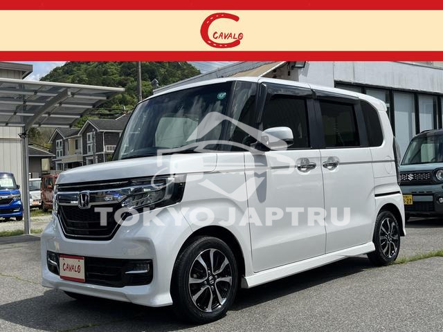 HONDA N-BOX CUSTOM