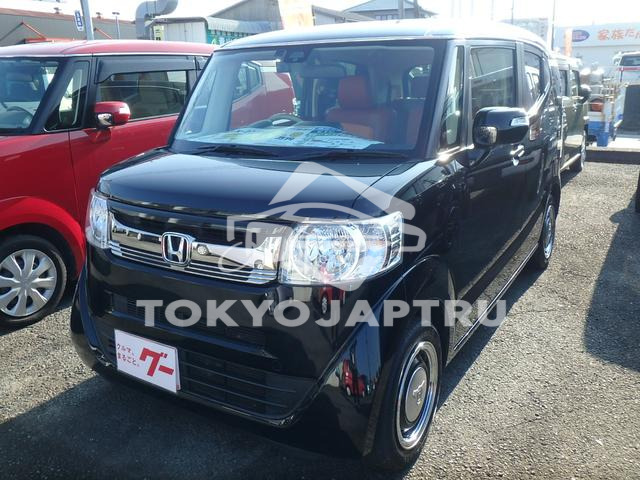 HONDA N-BOX SLASH