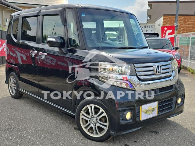 HONDA N-BOX CUSTOM