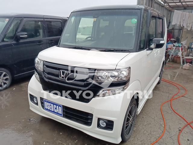 HONDA N-BOX CUSTOM